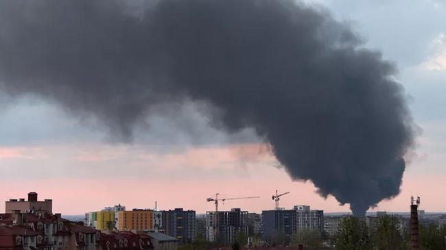 airstrike western ukrainian city lviv