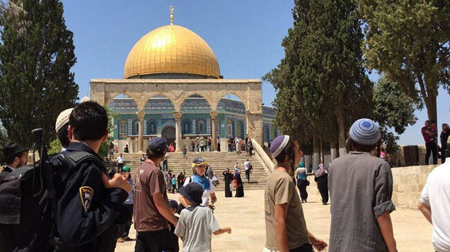 al aqsa jews enter forcfully inner