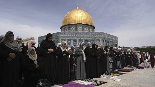 al aqsa women 1