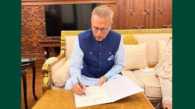 arif alvi 3