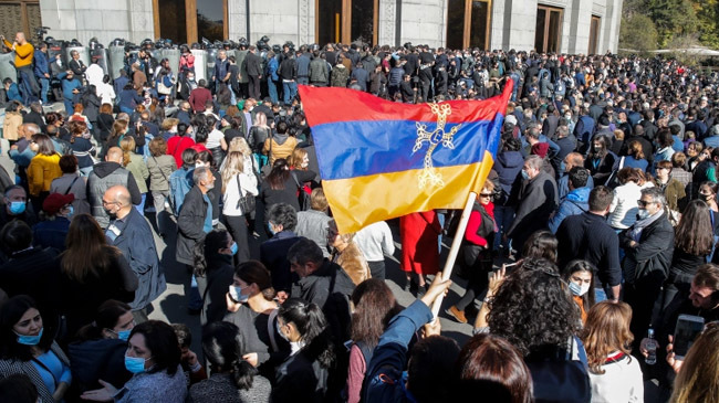 armenia protest pm2