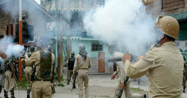 army kiils two more people of kashmir