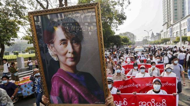 aung san su key appeared in court via video call