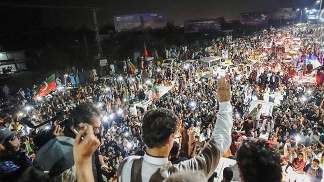 azadi march 1