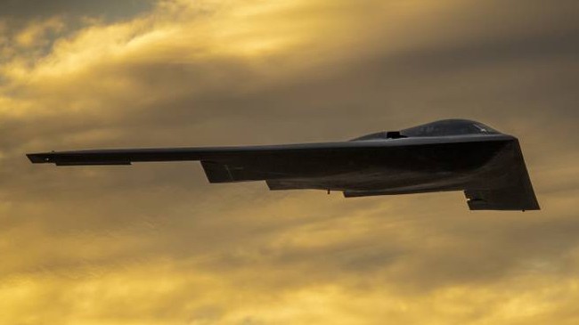 b 2 spirit stealth bomber