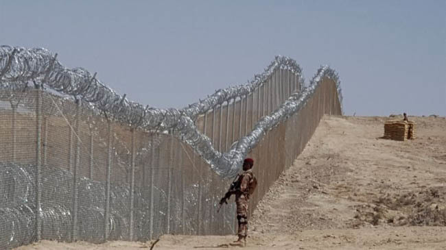 barbed fence pak iran