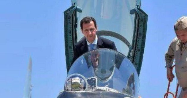 bashar al asad in russ airbase
