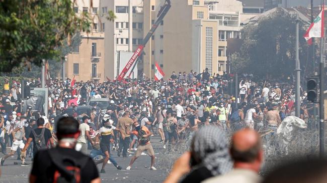 beirut protesters03