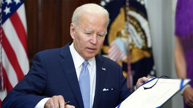 biden signs bipartisan gun control bill into law