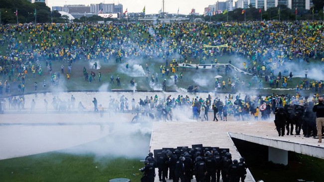 bolsonaro supporters brasilia