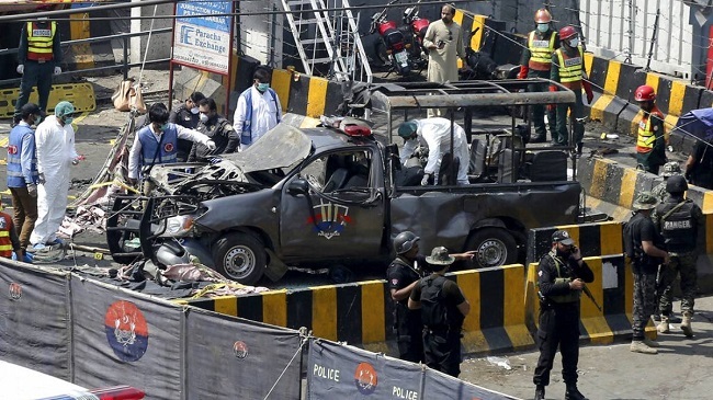 bomb blast lahore