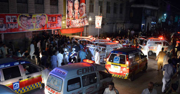 bombs in peshawar