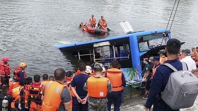 bus accident in china 1