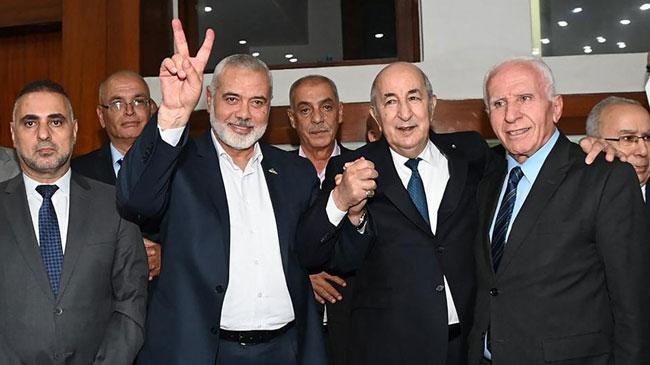 can palestinians have a uni