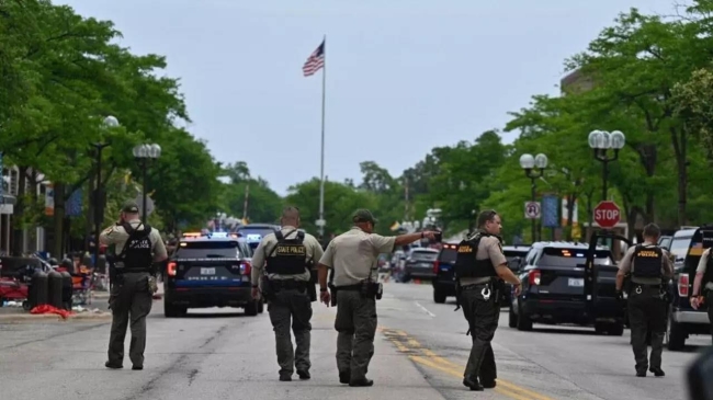 chicago highland park shooting independence day parade