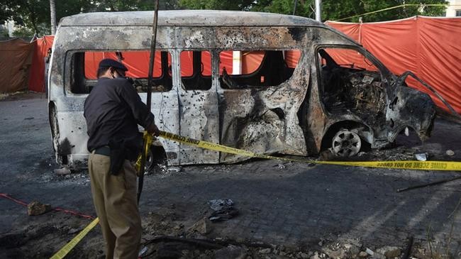 chinese teachers and pakistani driver lost