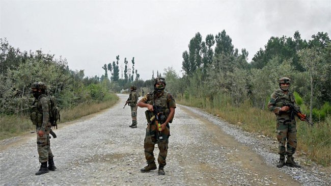 clash between army militant kashmir