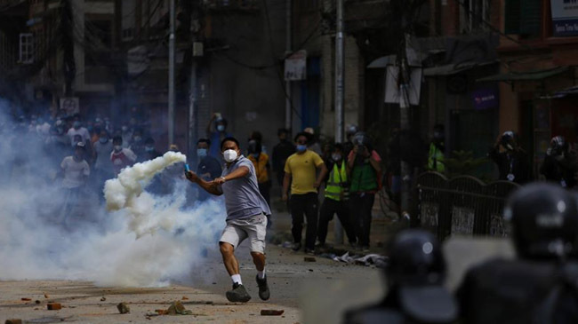 clash devotees police nepal home