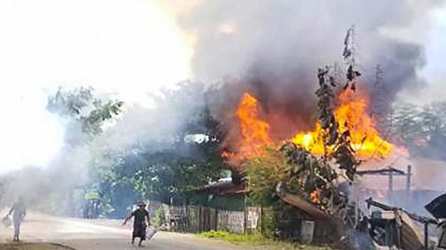 clash myanmar army and rebels