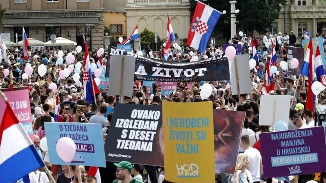 croatia abortion thousands protest against termination
