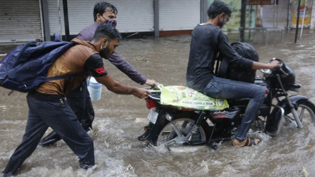 cyclone india heavy rainfall