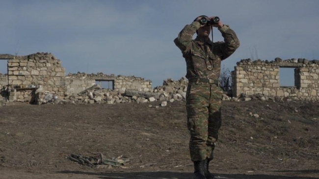 deadly clashes erupt between armenia azerbaijan