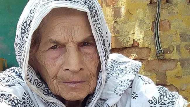 dellhi old muslim women