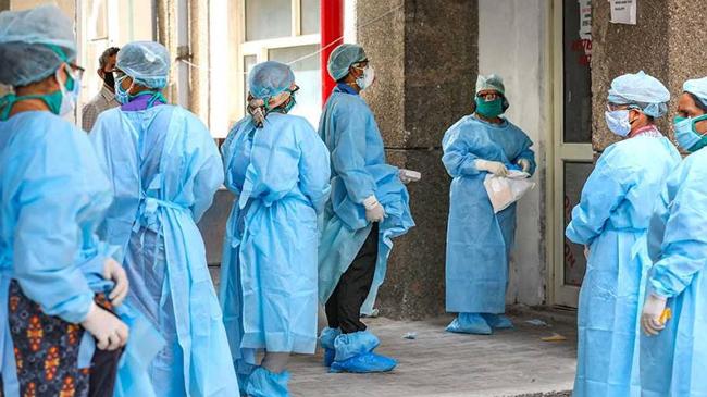 doctors wearing ppe