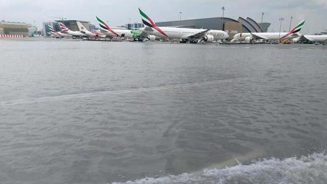 dubai airport sank in rain