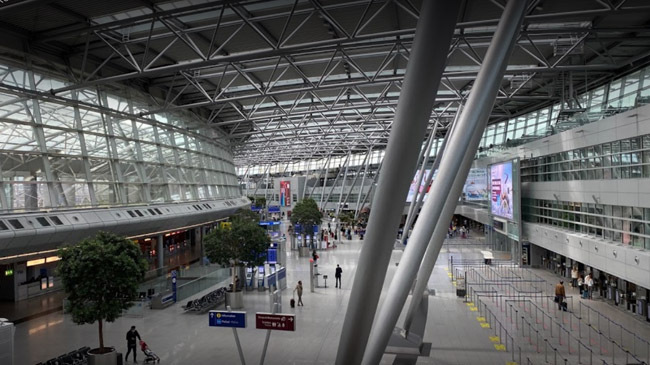 dusseldorf airport