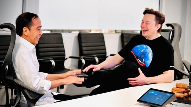 elon musk and joko uidado