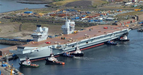 english navy making tow big war ship