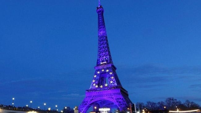 eu flag eiffel tower