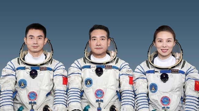 first female astronaut of china