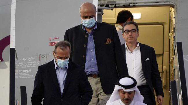 five americans freed by iran in prisoner swap land in qatar