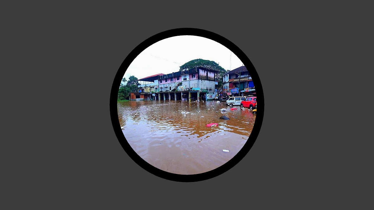 ভারতে ভারী বৃষ্টিপাতে বিপর্যস্ত কেরালা, নিহত ৮