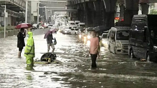 flood in wuhan china