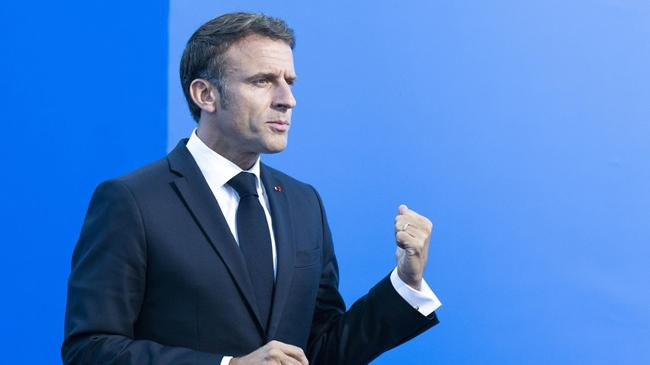 french president emmanuel macron 4