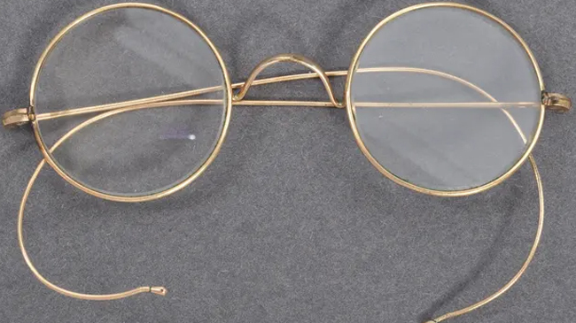 gandhi glass