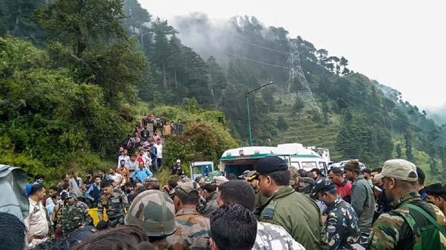 helicopter crash in kashmir