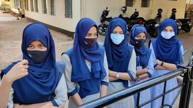 hijab student 4
