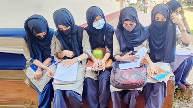 hijabi students india