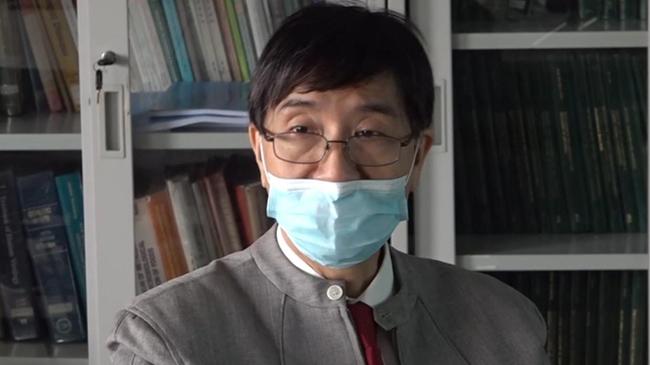 hong kong university microbiologist dr yuen kwok yung