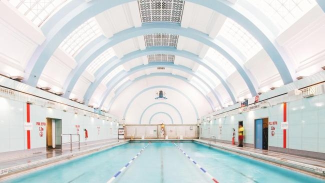 hundreds of public swimming pools face closure