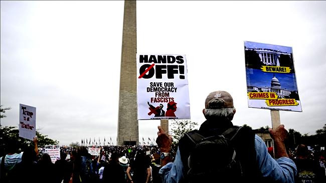 hundreds of thousands protest trump musk in nationwide hands off demonstrations