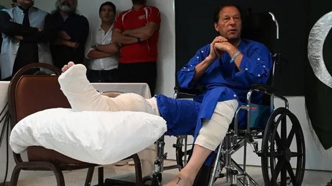 imran khan in hospital