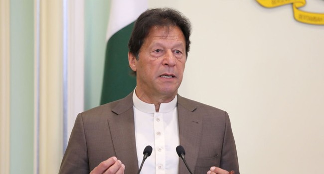 imran strongly criticizes oic