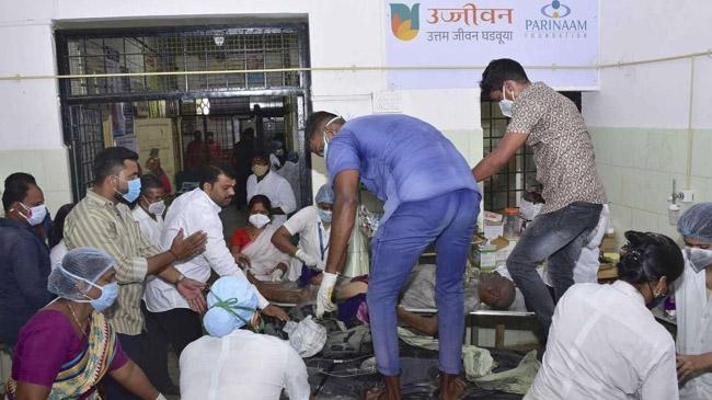 india maharastro covid hospital fir 10 lost live home