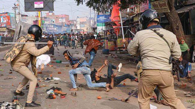india unrest people police