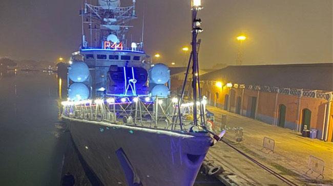 indian warship khidirpur